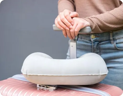 عکس بالش گردنی و مسافرتی